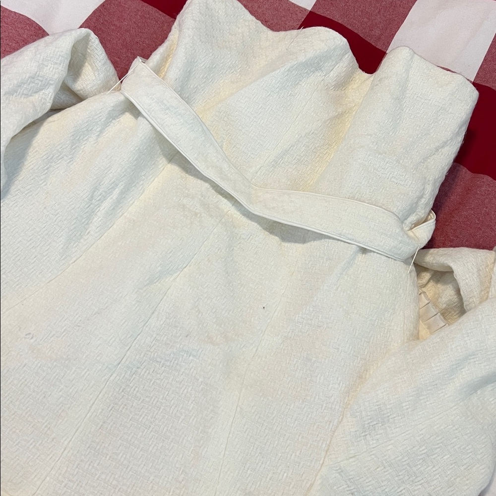 Gorgeous White Jacket - image 5